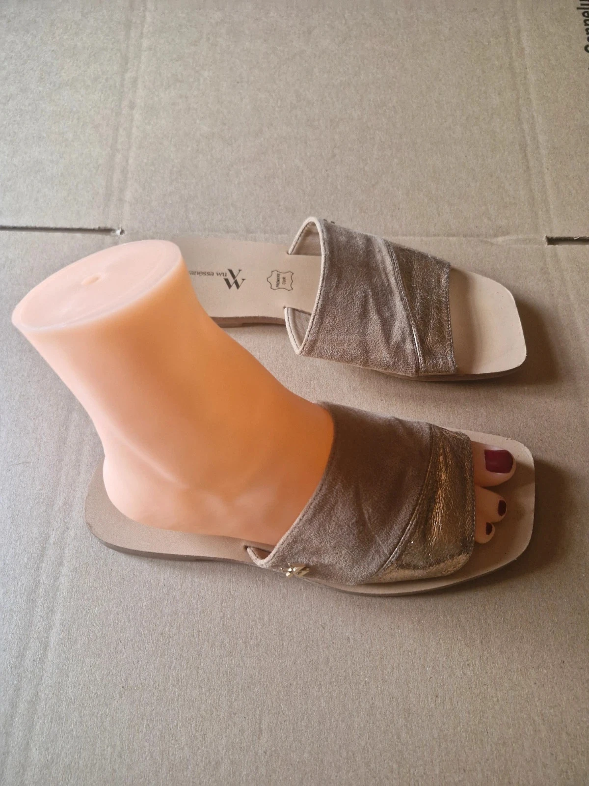 Mules  Vanessa Wu beige et doré – Pointure 36